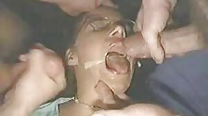 لطف ماسٹر ہتھوڑے petite سنہرے بالوں والی غلام باہر
